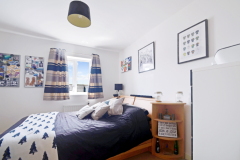 2 bedroom apartment for sale - at Rowditch Furlong, Redhouse Park, Milton Keynes MK14