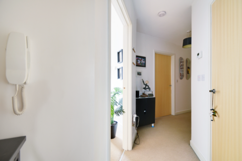 2 bedroom apartment for sale - at Rowditch Furlong, Redhouse Park, Milton Keynes MK14