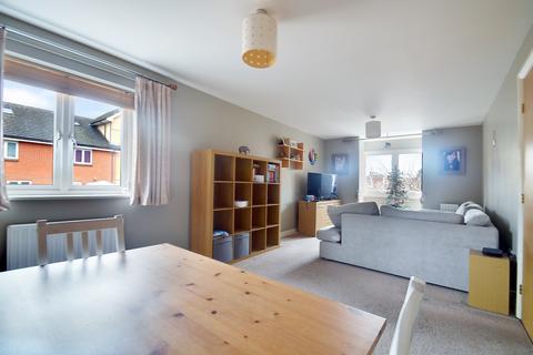 2 bedroom apartment for sale, at Park View, Southcote, Reading RG2