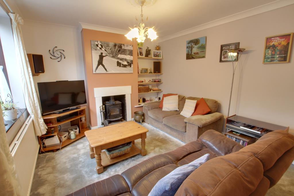 ANMORE ROAD, DENMEAD 3 bed house £325,000