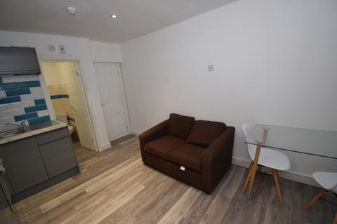 2 bedroom apartment to rent - 7 Bath Place, Leamington Spa, Warwickshire, CV31