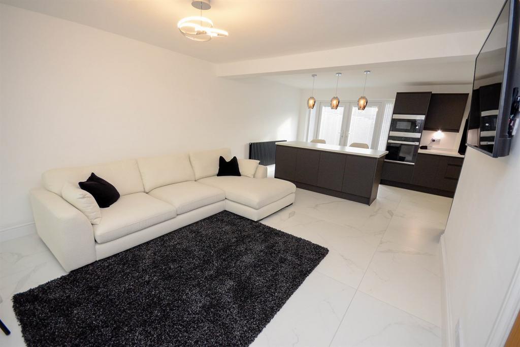 Dahlia Way, Hebburn 3 bed semidetached house for sale £195,000
