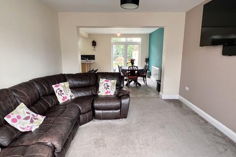 3 bedroom detached house for sale, Towy Avenue, Llandovery, Carmarthenshire.