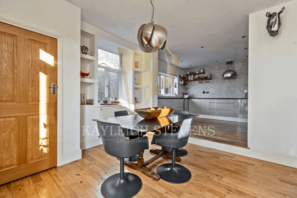 Spekes Road, Gillingham ME7 3 bed detached house for sale £650,000