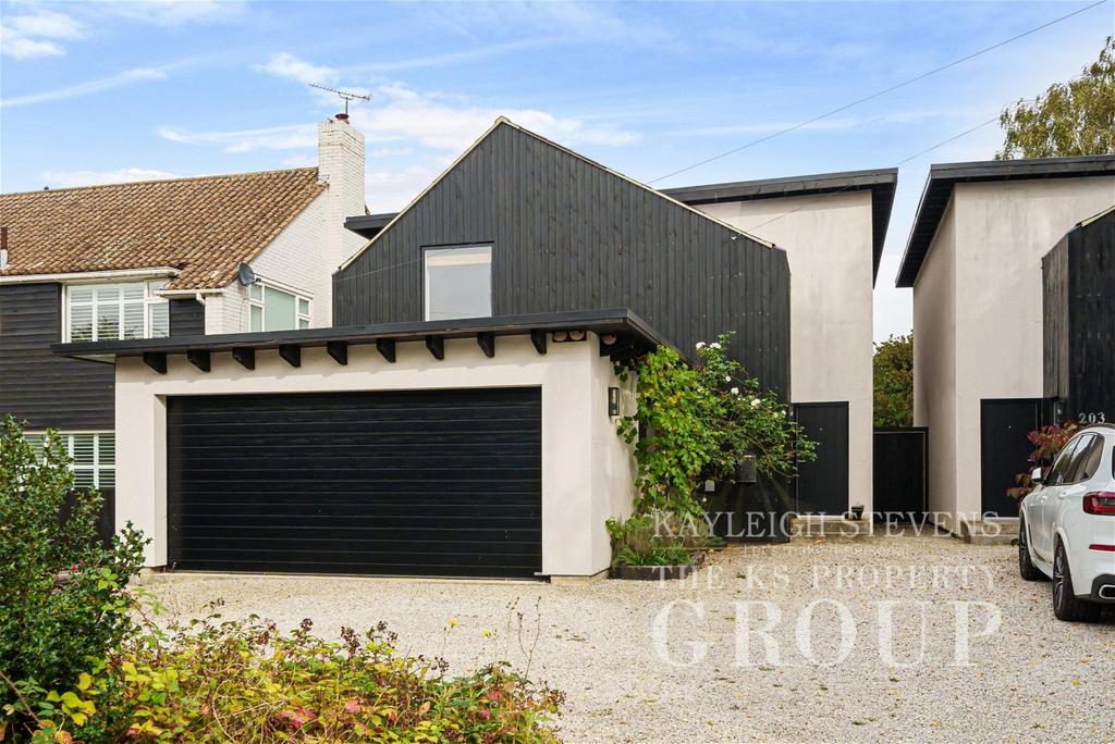 Wigmore Road, Gillingham ME8 4 bed detached house for sale £750,000