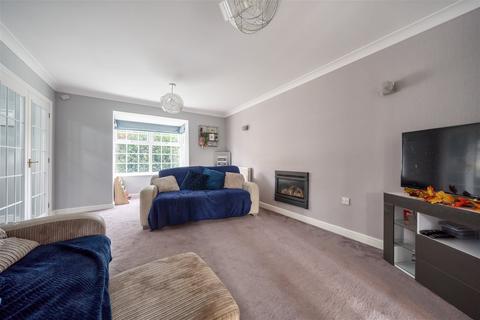 4 Apollo Way, St Marys Island, Chatham, ME4 3AP