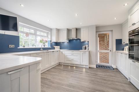 4 Apollo Way, St Marys Island, Chatham, ME4 3AP