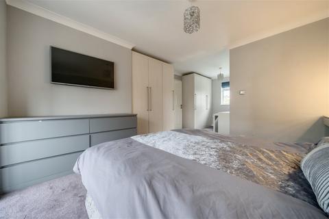 4 Apollo Way, St Marys Island, Chatham, ME4 3AP