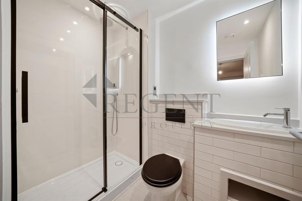 Main ensuite