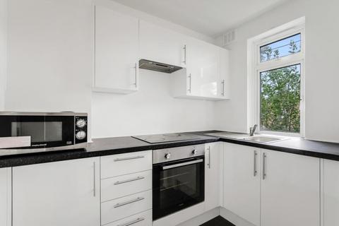 3 bedroom apartment to rent, Prince of Wales Road, Kentish Town, NW5