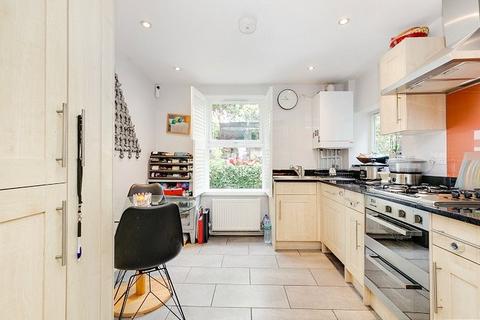 11 Alexandra Gardens, London, N10 3RN