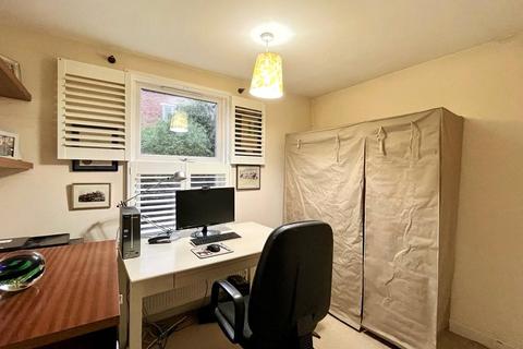 11 Alexandra Gardens, London, N10 3RN