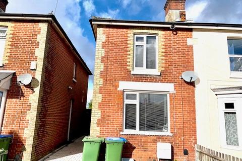 2 bedroom semi-detached house to rent, TREMONA RD, CLOSE TO HOSPITAL