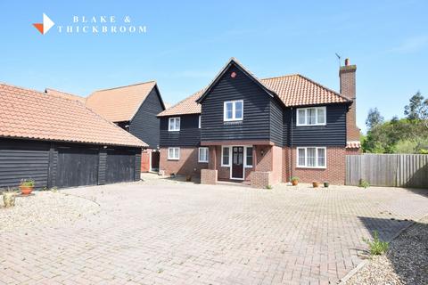 5 bedroom detached house for sale, Lakeside Oaks, 25 Point Clear Road, St Osyth