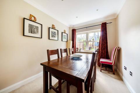 39a Hampton Road, Teddington, TW11 0LA