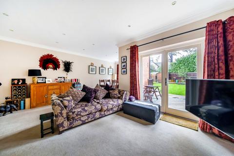 39a Hampton Road, Teddington, TW11 0LA