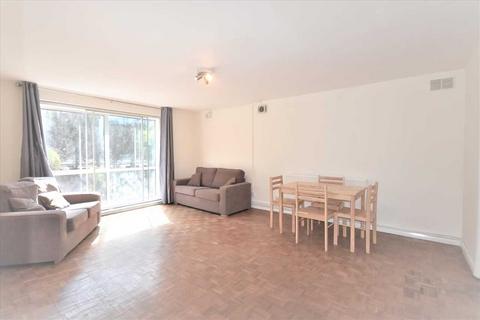 2 bedroom flat for sale, Adelphi Court, Chiswick