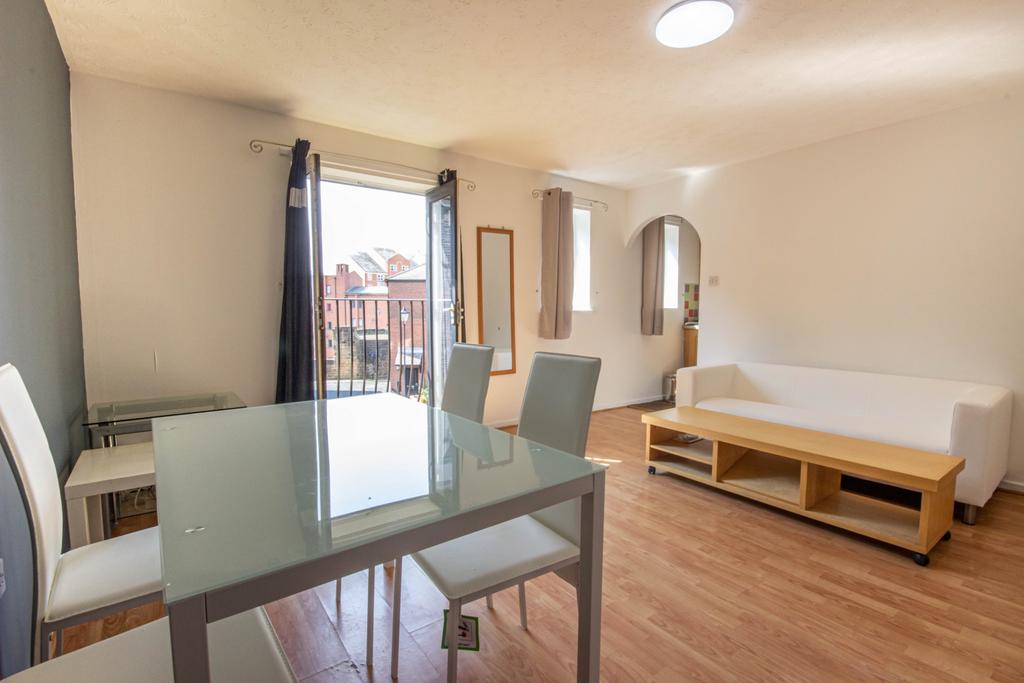 Apartment in Newcastle upon Tyne, Grainger Town - View 3