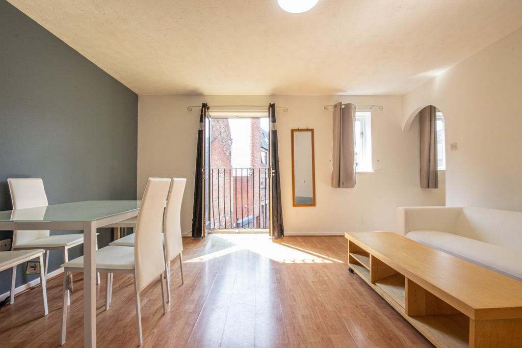 Apartment in Newcastle upon Tyne, Grainger Town - View 4