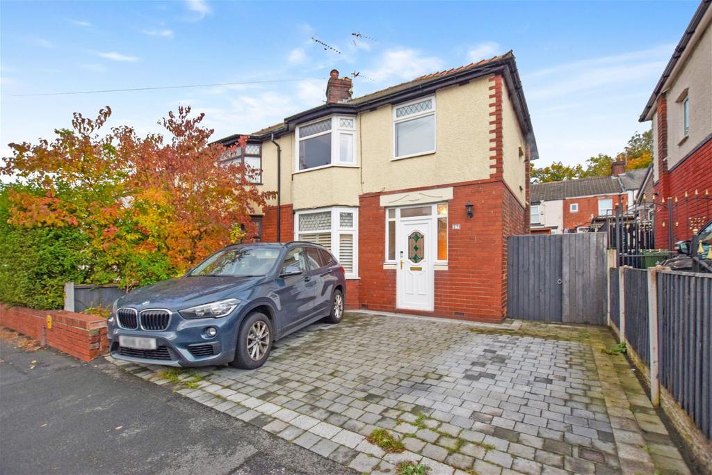 Claremont Road, Runcorn 3 bed semidetached house for sale £165,000