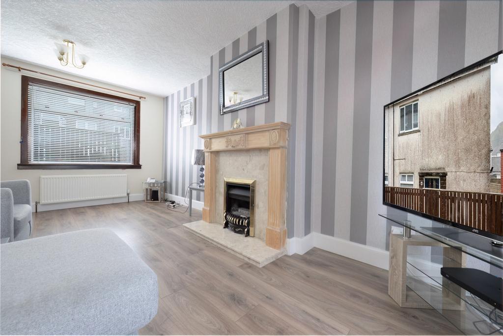 Berwick Road, Greenock, PA16 3 bed end of terrace house £75,000