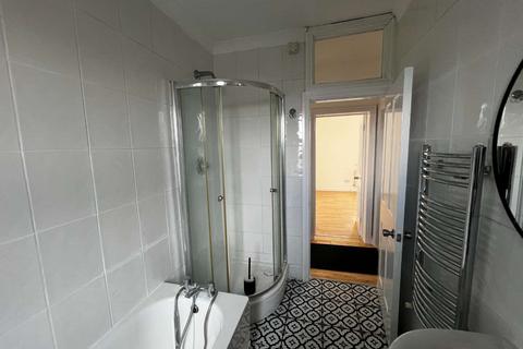 1 bedroom flat to rent, S Lambeth Rd, Lambeth, London