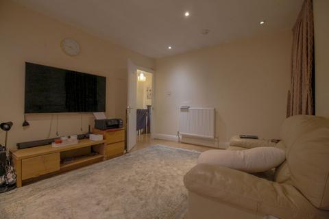 1 bedroom flat to rent, Birchen Grove, London NW9