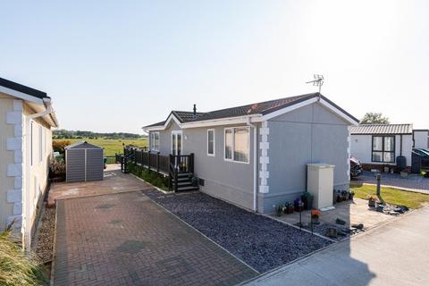 2 bedroom mobile home for sale, Meadow View Park, The Broadway, Sheerness, Kent, ME12