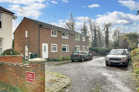 2 bedroom maisonette for sale - Drake Street, Enfield, EN2