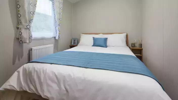 4 Willerby Malton Master Bedroom.webp