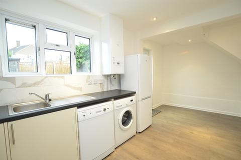 9 Etheridge Green, Loughton, IG10 2HZ