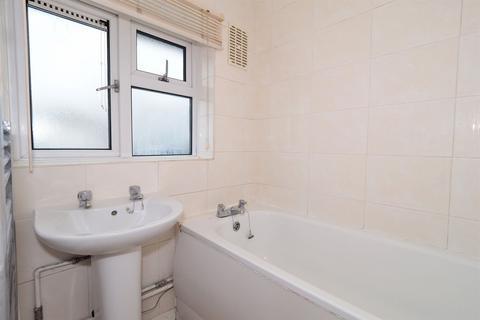 9 Etheridge Green, Loughton, IG10 2HZ