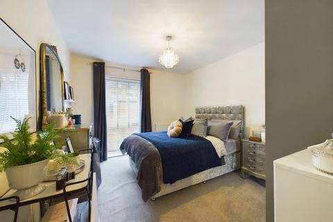 1 bedroom maisonette for sale, Arla Place, South Ruislip, HA4