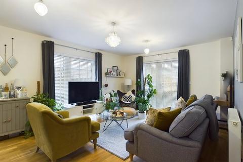 1, Amber Court, 1 Arla Place, Ruislip, HA4 0FF