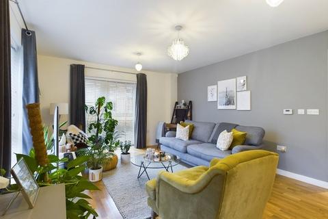 1, Amber Court, 1 Arla Place, Ruislip, HA4 0FF