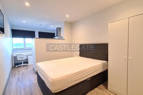 Studio to rent, Renaissance Works, New Street, Huddersfield, HD1 2AT