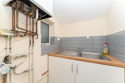 Terraced house to rent, EALING, LONDON