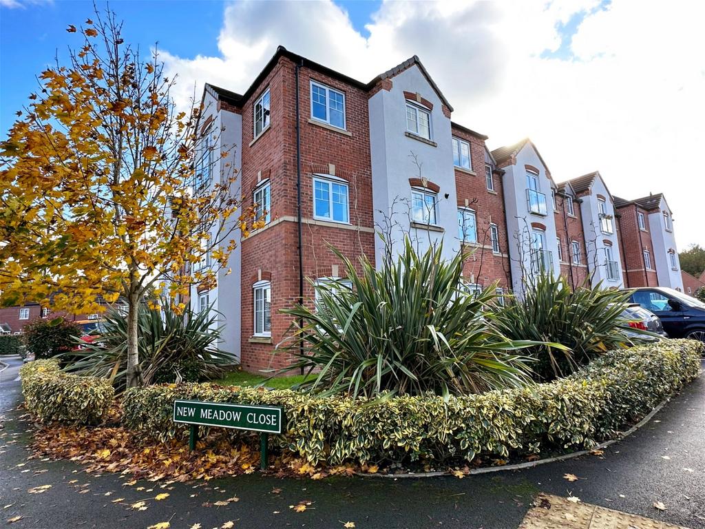 New Meadow Close, Dickens Heath, Solihull, B90 1FZ 2 bed apartment for