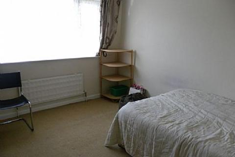 4 bedroom house to rent, Hanover Place, Canterbury