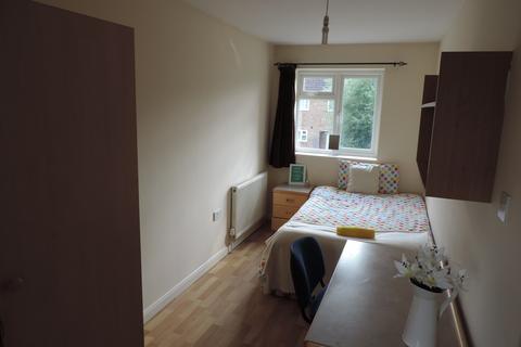 6 bedroom house to rent, Salisbury Road, Canterbury