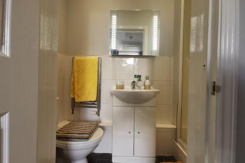 1 bedroom in a house share to rent - Ethelbert Road, Canterbury