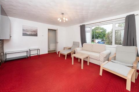 undefined, Munro Avenue, Reading, RG5