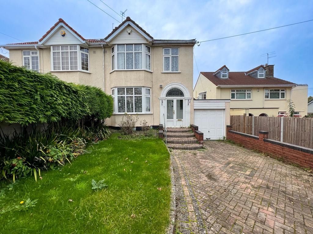Wells Road, Bristol, BS14 3 bed semidetached house for sale £400,000