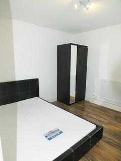 3 bedroom flat to rent, Flat 9, Bawas Place, 205 Alfreton Road, Radford, Nottingham, NG7 32W