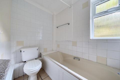 1 bedroom apartment to rent, Belgrave Road,  Aylesbury,  HP19