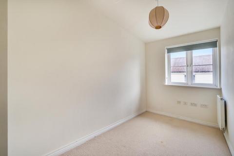 2 bedroom apartment to rent, Carrick Street,  Aylesbury,  HP18