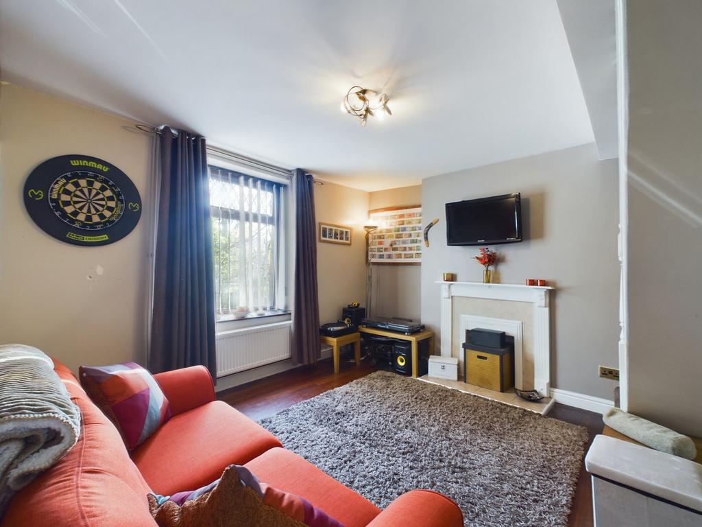 Six Bells, Abertillery, NP13 4 bed cottage for sale £345,000