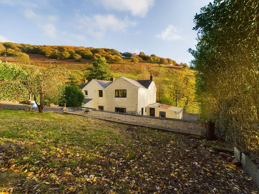 Six Bells, Abertillery, NP13 4 bed cottage for sale £345,000