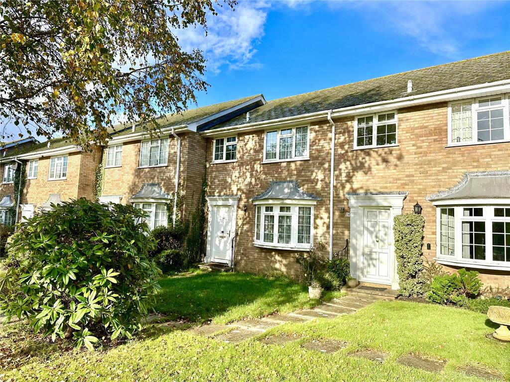 Grafton Gardens, Pennington, Lymington, Hampshire, SO41 3 bed terraced