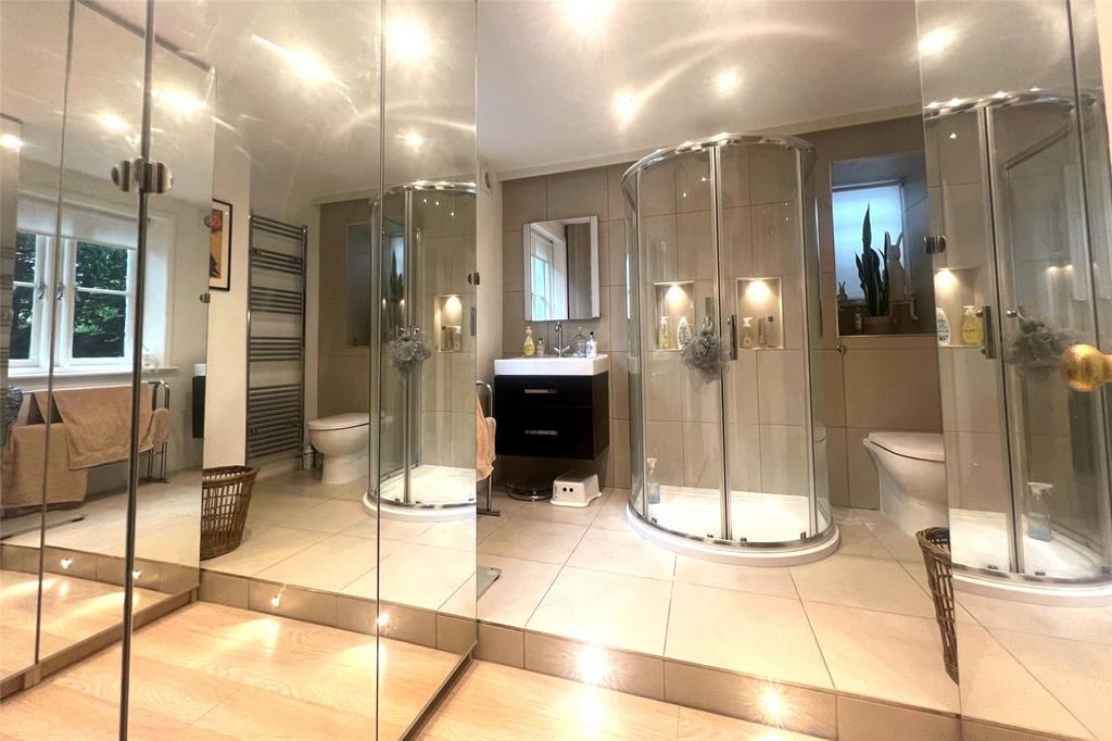 En-Suite Shower Room
